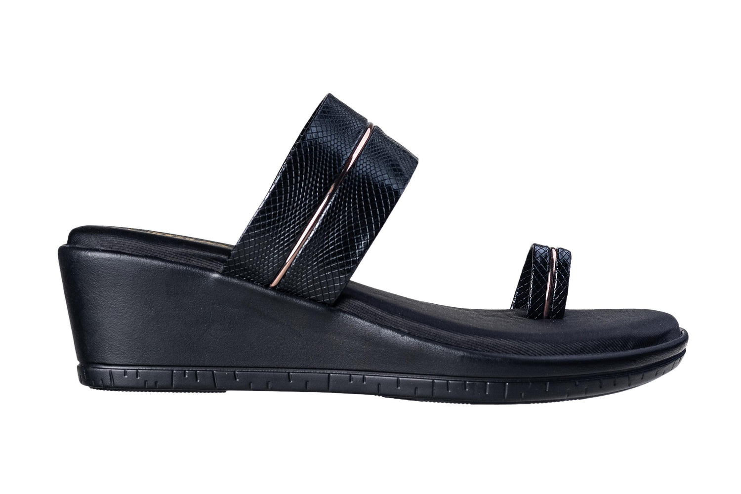 Titas Ladies Black Chappal